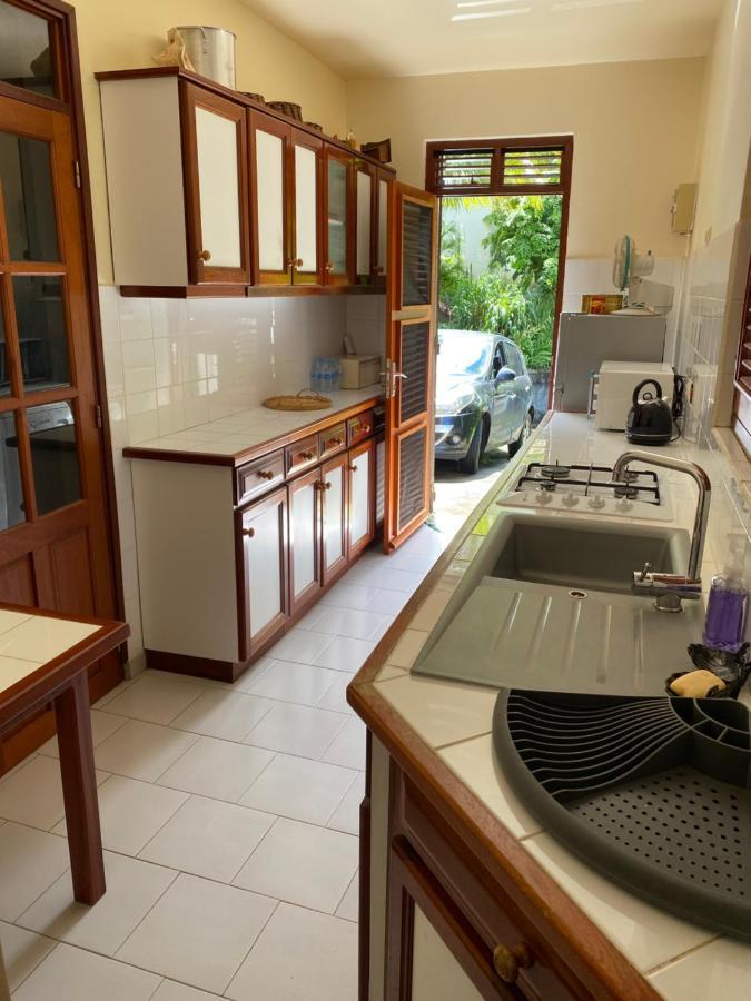 Bas De Villa Courbaril Bouillante Luaran gambar