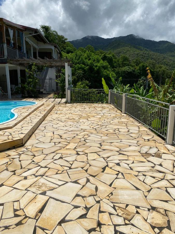 Bas De Villa Courbaril Bouillante Luaran gambar